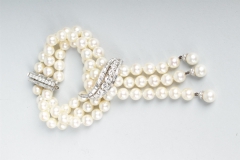 Van Cleef & Arpels - Bracelet perle de culture diamants - Adjugé : 17.500€