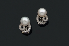 Paire de boucles d'oreilles Perles Fines - Adjugé 14.000€